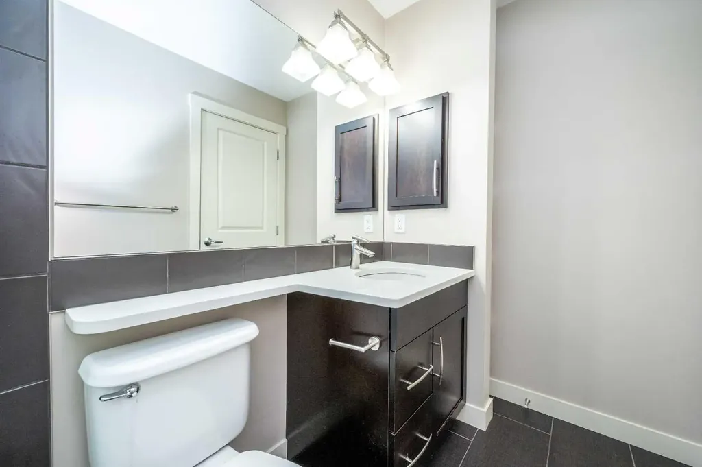 57 Aspen Hills Common SW Calgary AB T3H0R7