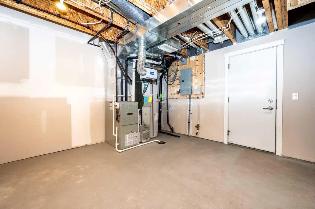 57 Aspen Hills Common SW Calgary AB T3H0R7