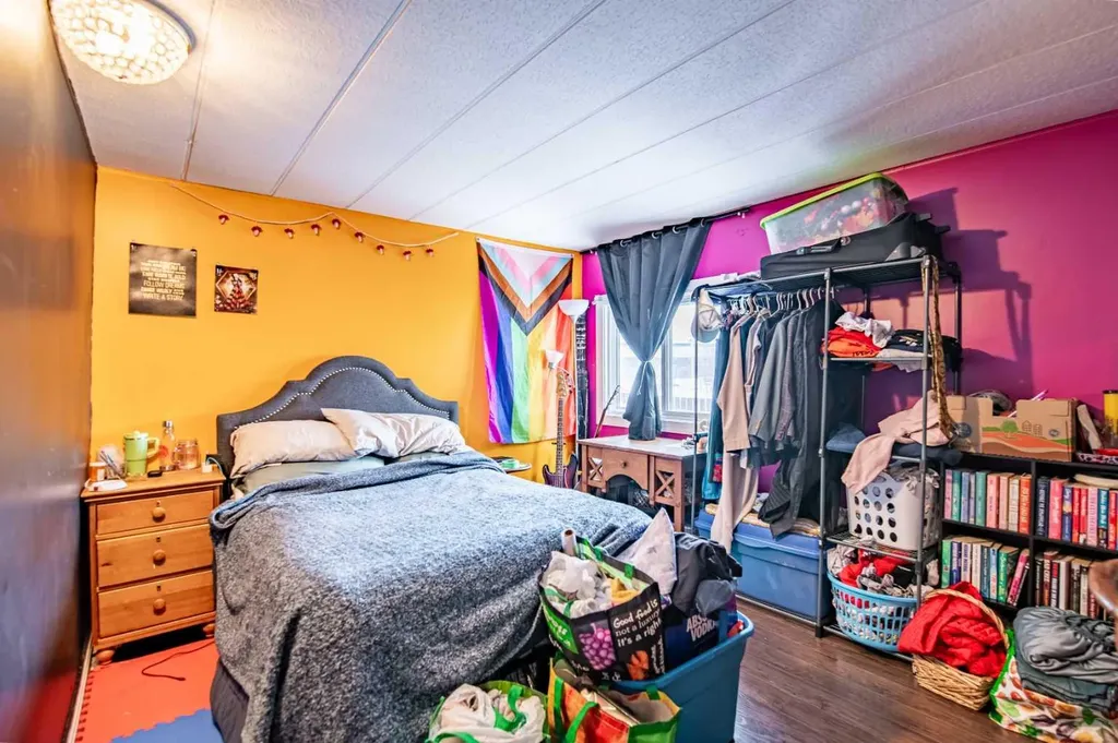 5344 76 Street Red Deer AB T4P2A6