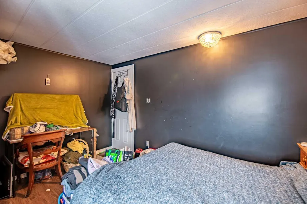 5344 76 Street Red Deer AB T4P2A6