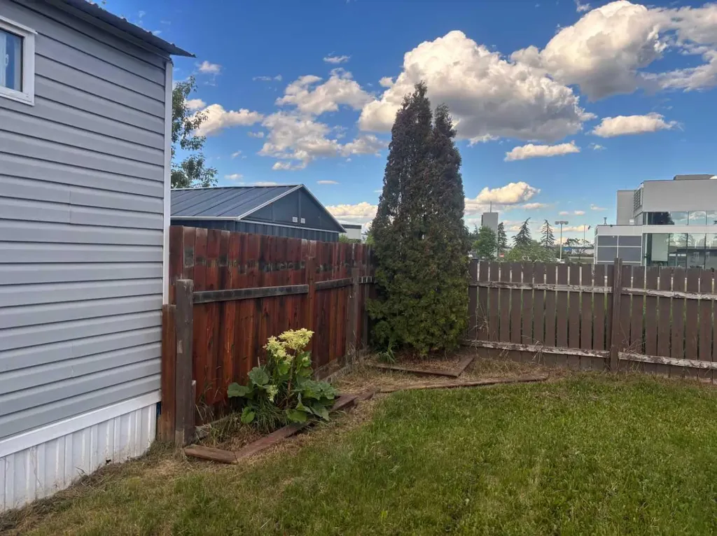 5344 76 Street Red Deer AB T4P2A6