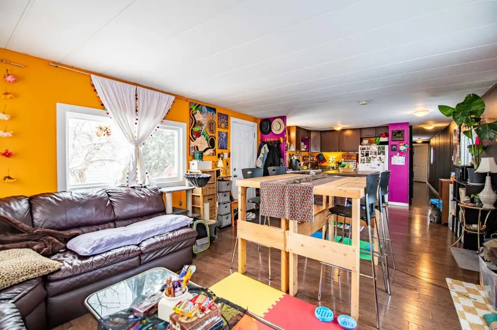 5344 76 Street Red Deer AB T4P2A6