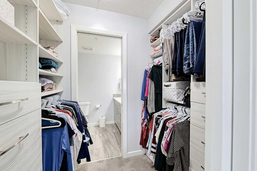 450 Kincora Glen Road NW Calgary AB T3R 1S2