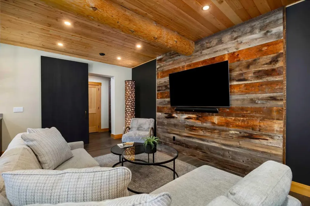 162104 376 Street W Rural Foothills County AB T3Z 3R3