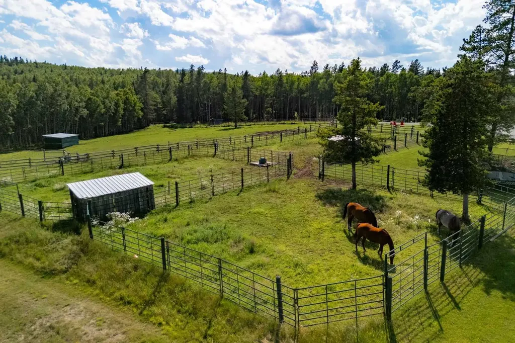 162104 376 Street W Rural Foothills County AB T3Z 3R3