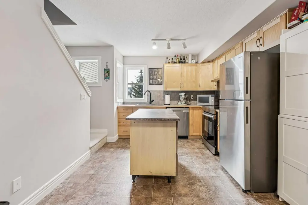 324 Bridlewood Lane SW Calgary AB T2Y 3X8