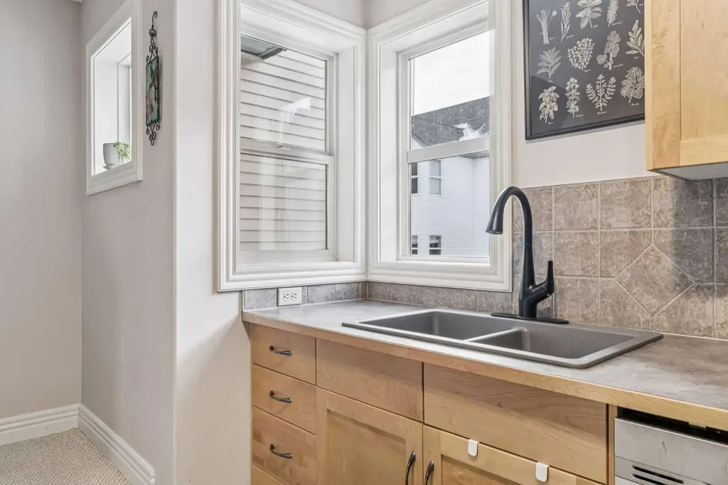 324 Bridlewood Lane SW Calgary AB T2Y 3X8