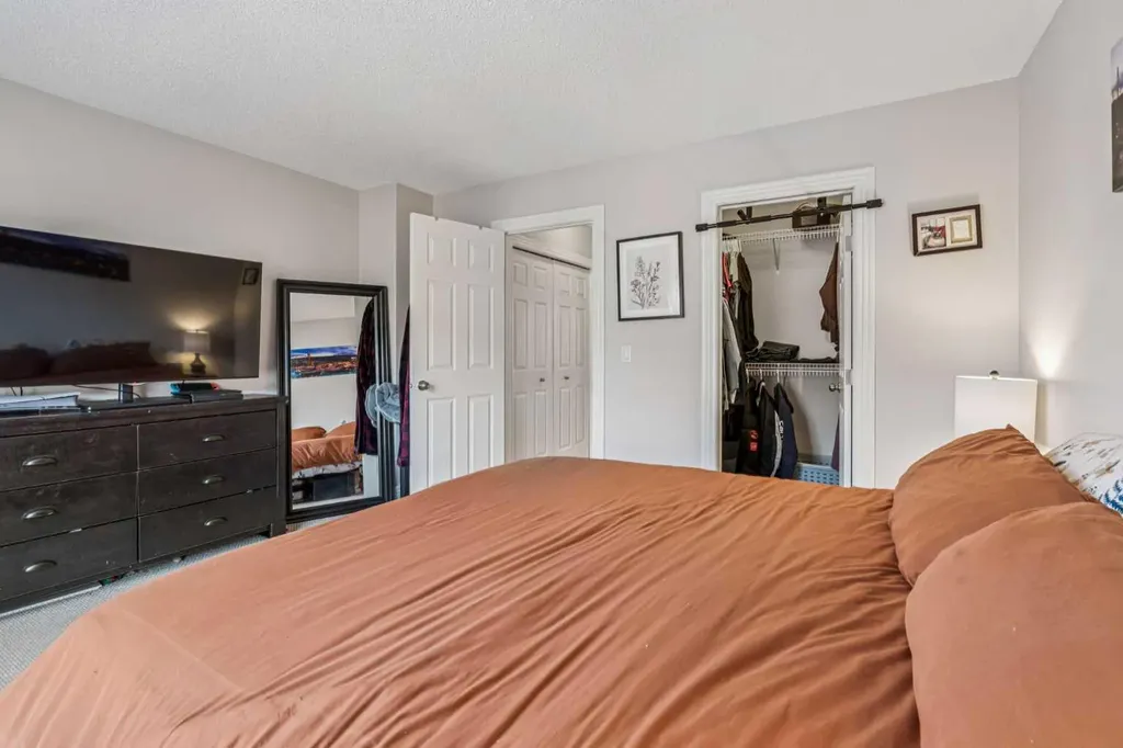 324 Bridlewood Lane SW Calgary AB T2Y 3X8