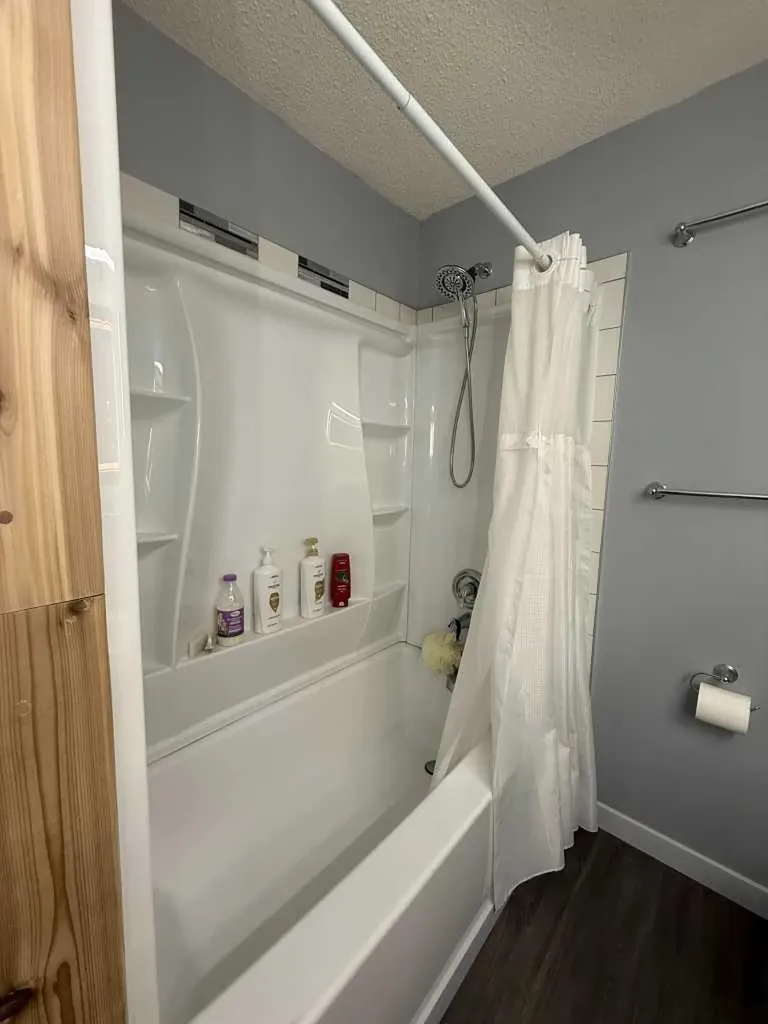 4334 53 Avenue High Prairie AB T0G 1E0