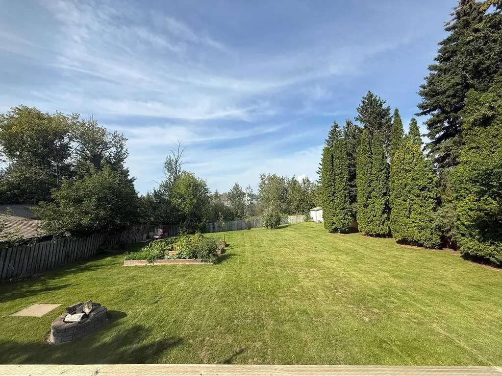 4334 53 Avenue High Prairie AB T0G 1E0