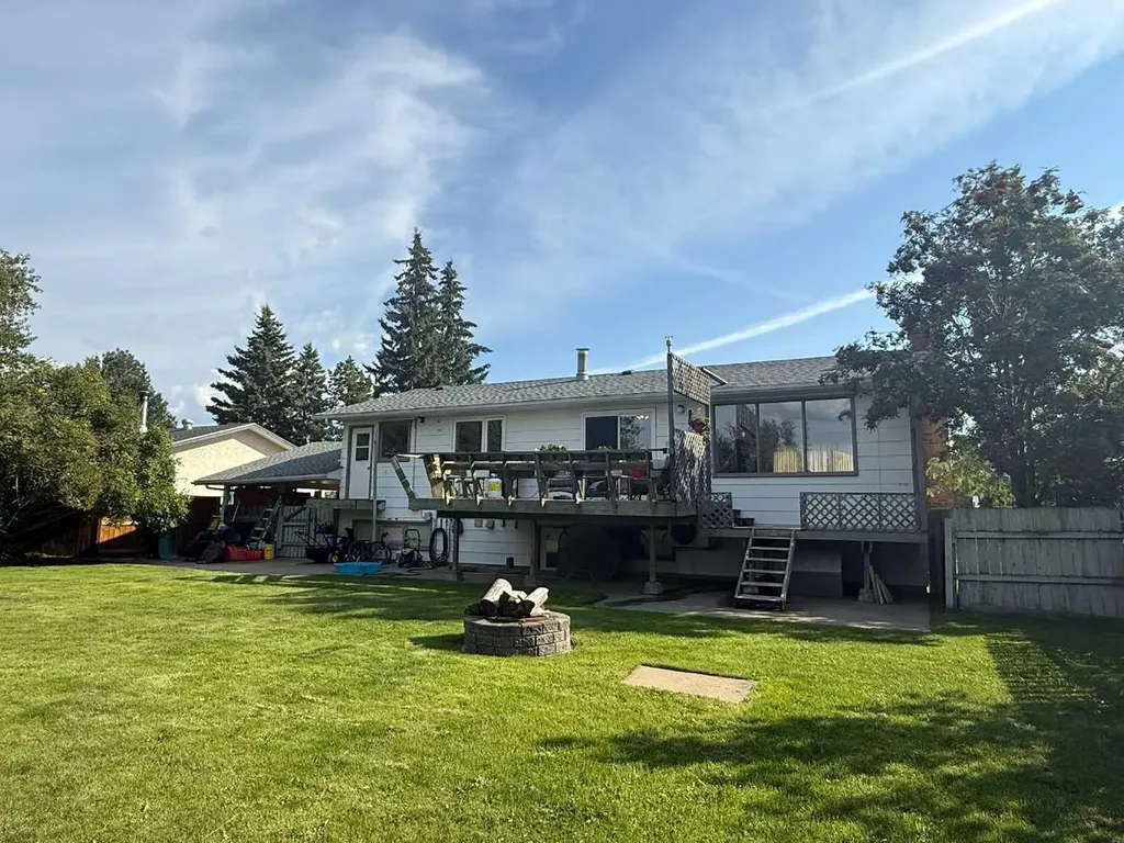 4334 53 Avenue High Prairie AB T0G 1E0