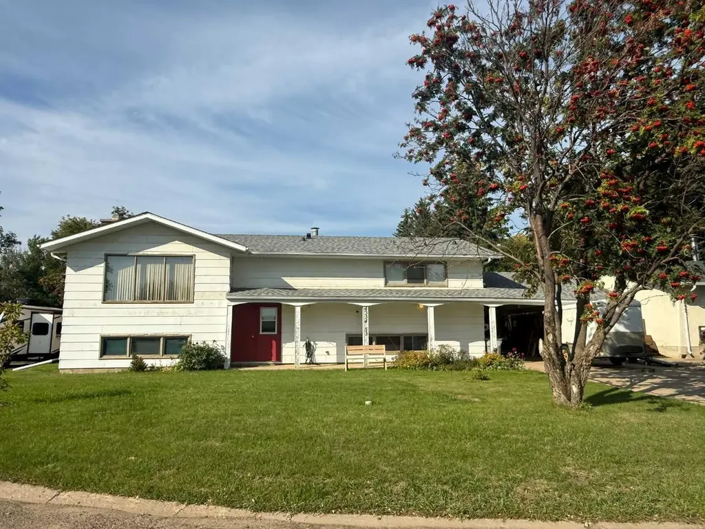 4334 53 Avenue High Prairie AB T0G 1E0