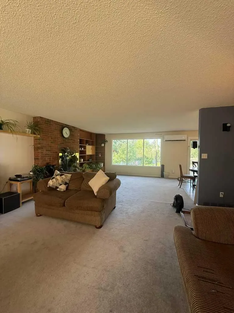 4334 53 Avenue High Prairie AB T0G 1E0