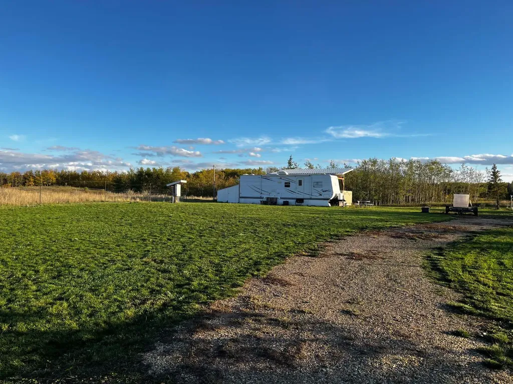 15 Ranch Road White Sands AB T0C2L0
