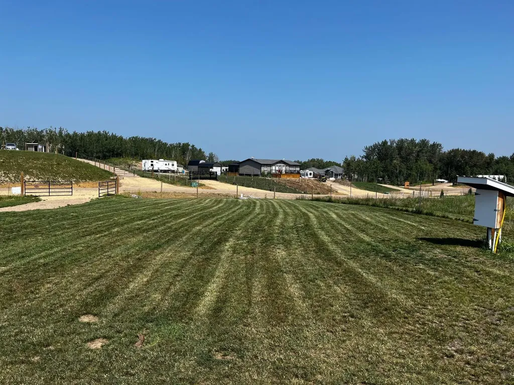 15 Ranch Road White Sands AB T0C2L0