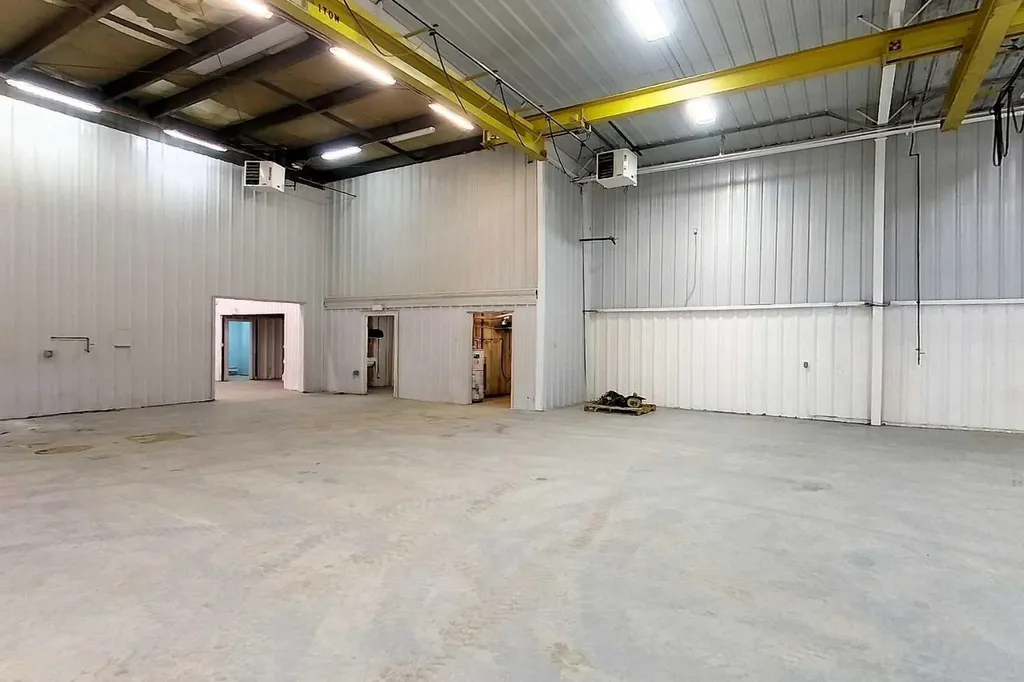 308 56 Street Edson AB T7E 1L6