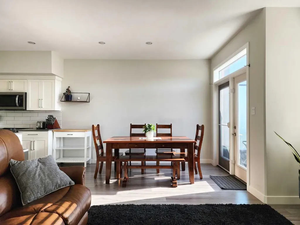 69 Aquitania Circle W Lethbridge AB T1J 5M5