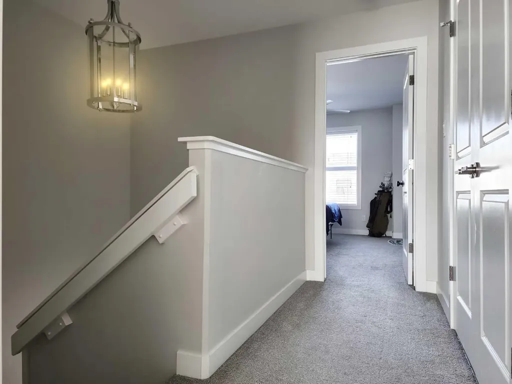 69 Aquitania Circle W Lethbridge AB T1J 5M5
