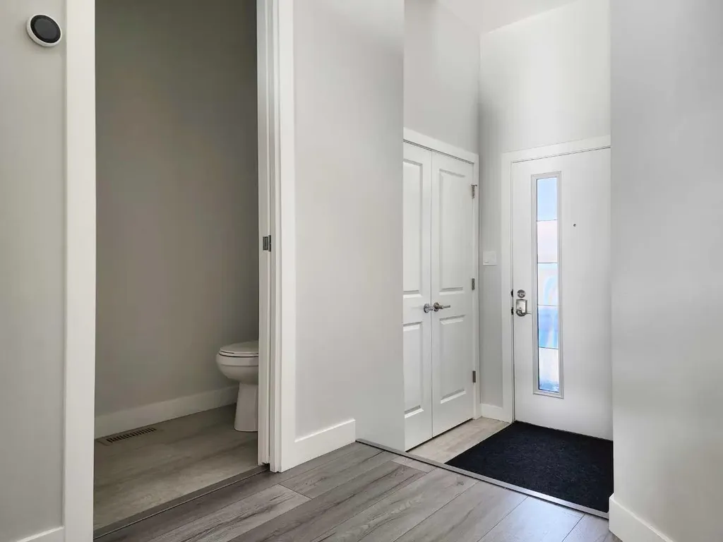 69 Aquitania Circle W Lethbridge AB T1J 5M5