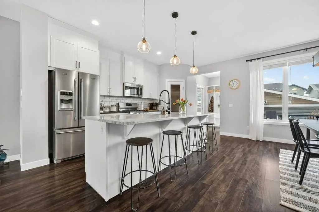 92 Fireside Crescent Cochrane AB T4C 2A3