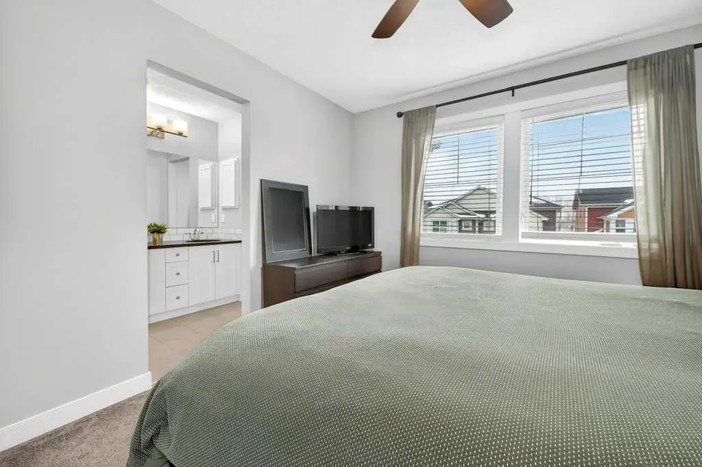 92 Fireside Crescent Cochrane AB T4C 2A3