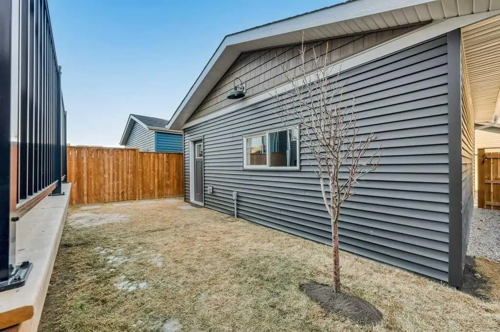92 Fireside Crescent Cochrane AB T4C 2A3
