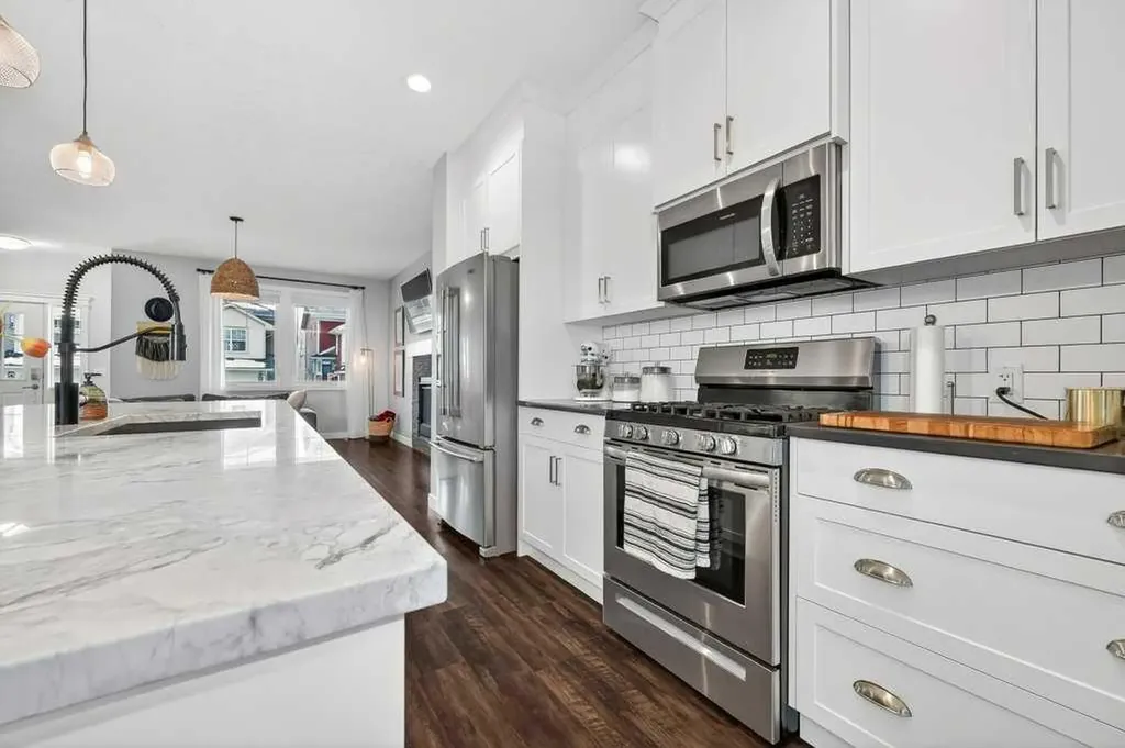 92 Fireside Crescent Cochrane AB T4C 2A3