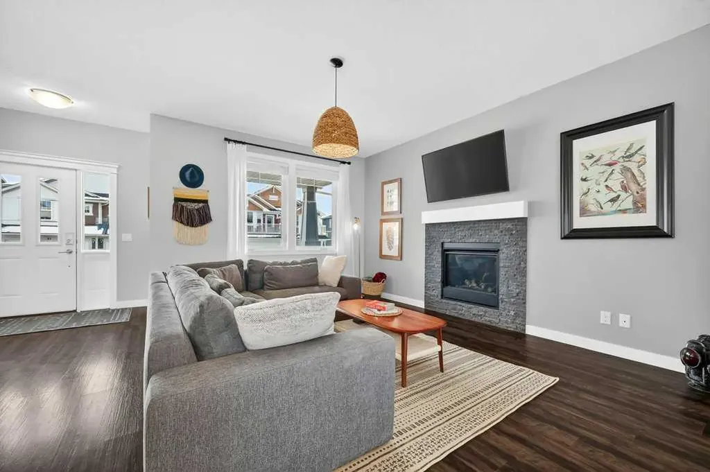 92 Fireside Crescent Cochrane AB T4C 2A3