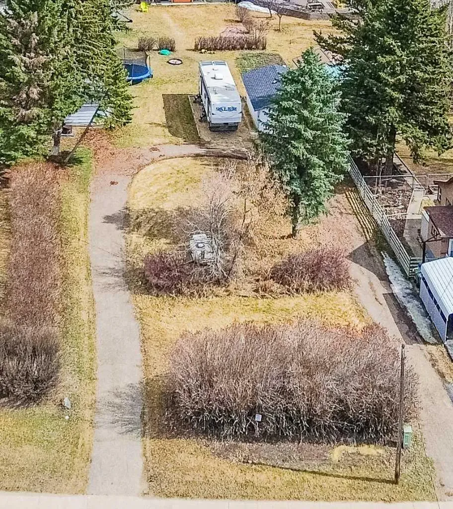 4819 46 Street Ponoka AB T4J 1C2