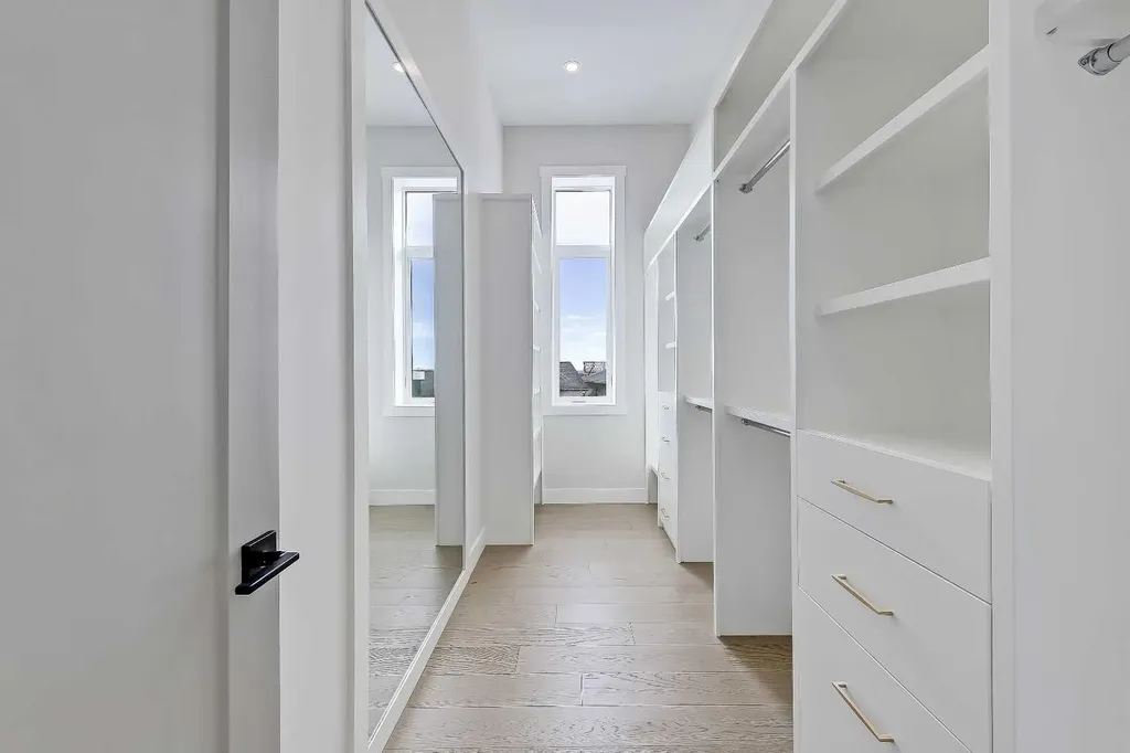 49 Rockhaven Green NW Calgary AB T3G 5H3