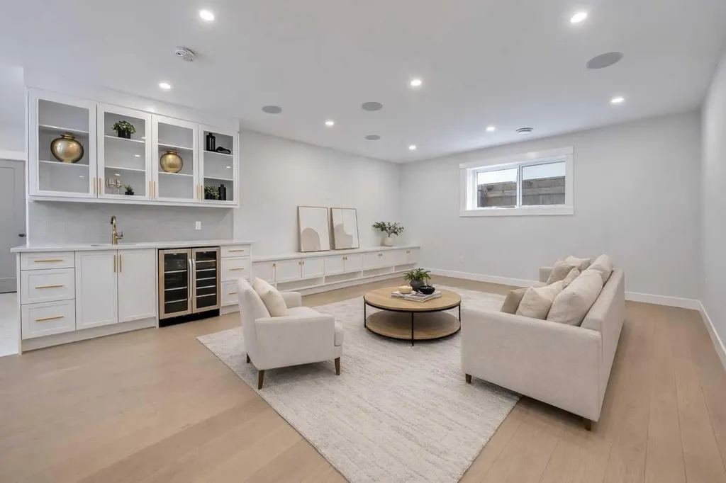 49 Rockhaven Green NW Calgary AB T3G 5H3