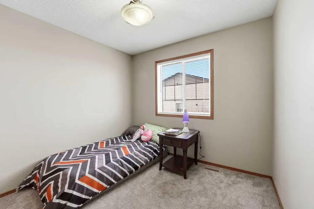 41 Winston Place Blackfalds AB T4M 0K9