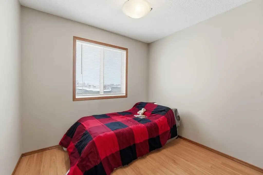 41 Winston Place Blackfalds AB T4M 0K9