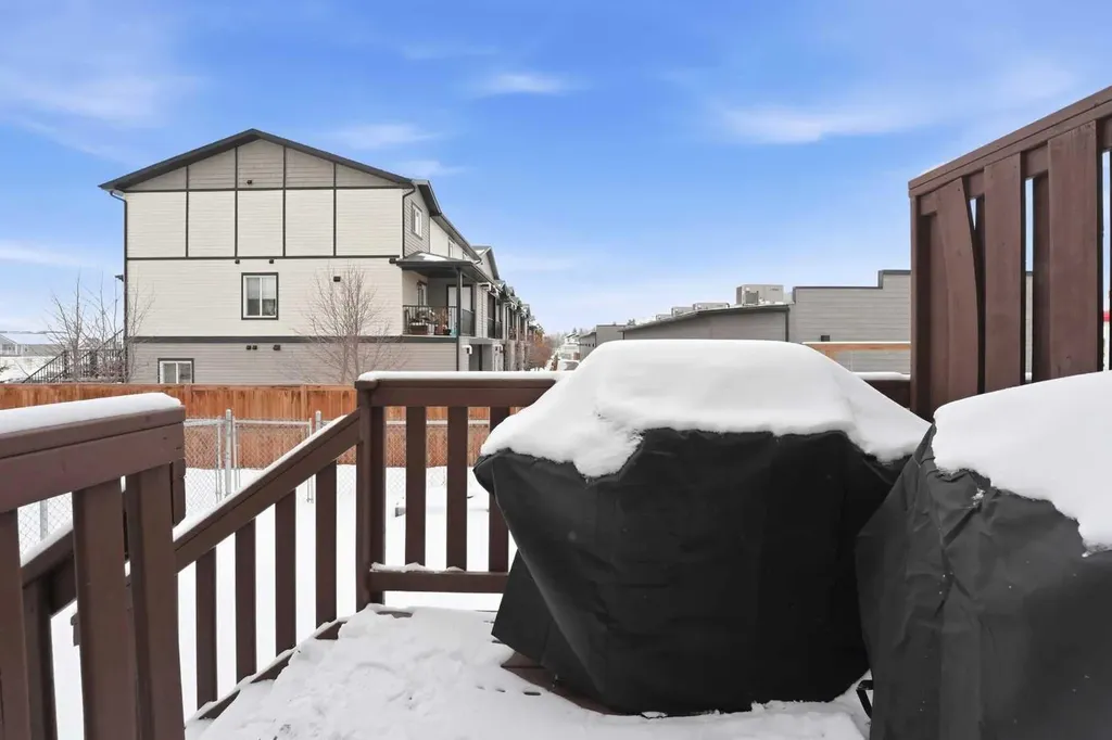 41 Winston Place Blackfalds AB T4M 0K9