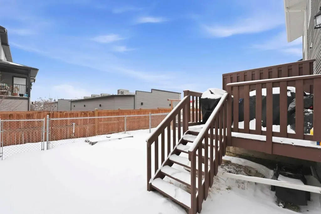 41 Winston Place Blackfalds AB T4M 0K9