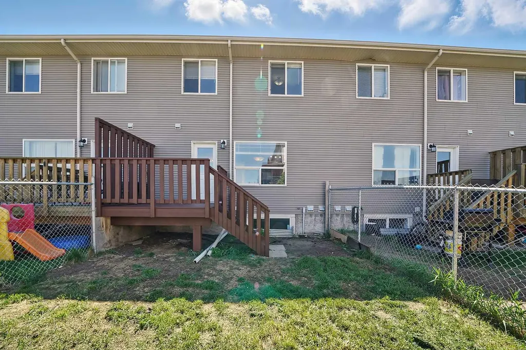 41 Winston Place Blackfalds AB T4M 0K9