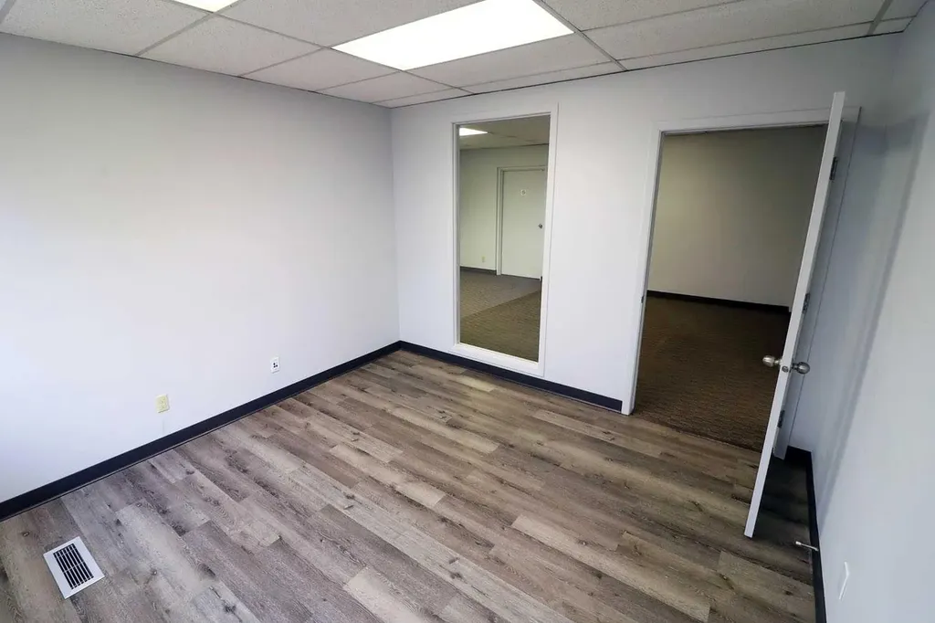 4321 23b Street NE Calgary AB T2E 7V9