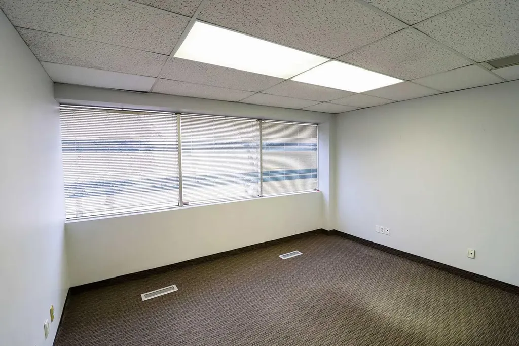 4321 23b Street NE Calgary AB T2E 7V9