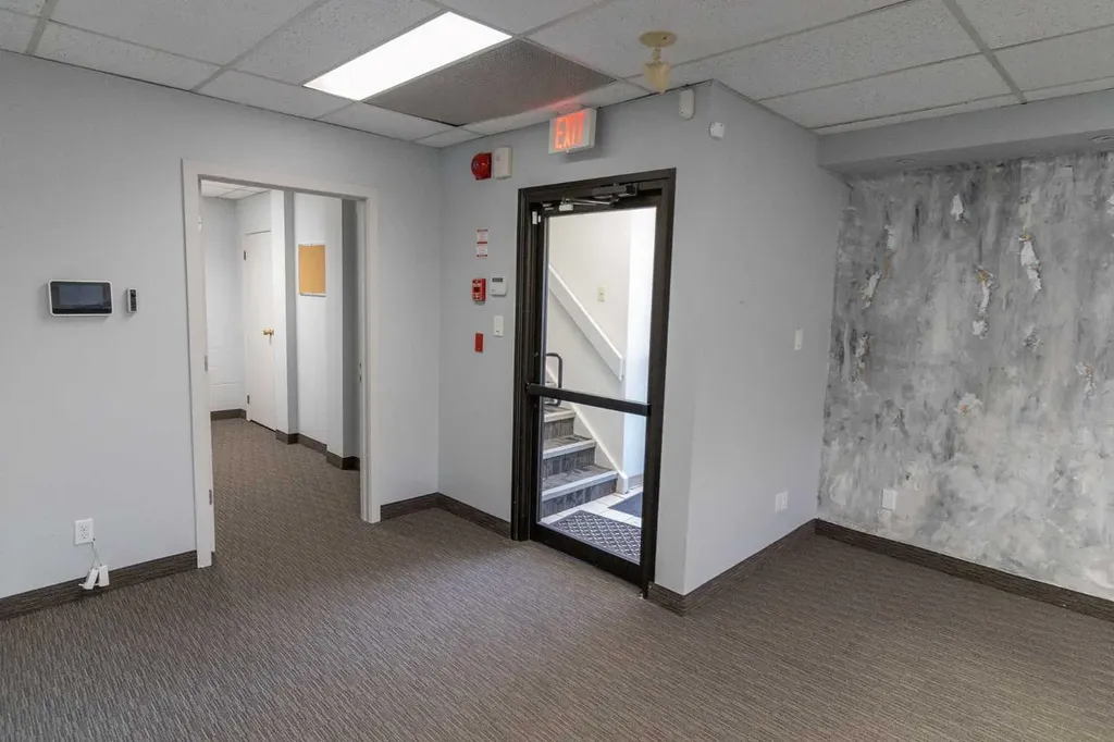 4321 23b Street NE Calgary AB T2E 7V9