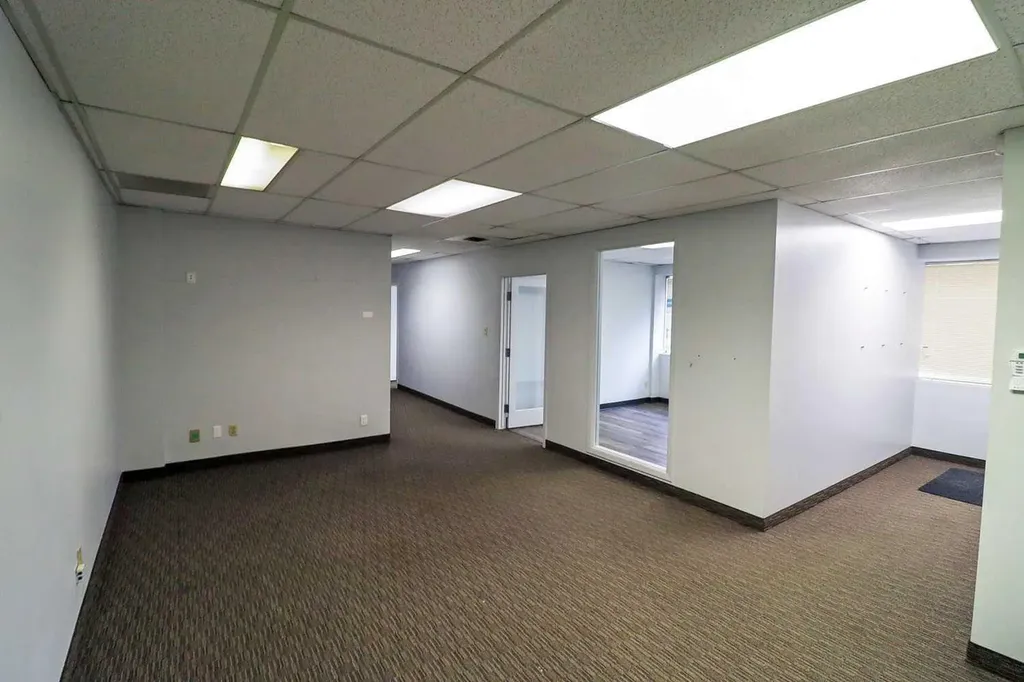 4321 23b Street NE Calgary AB T2E 7V9