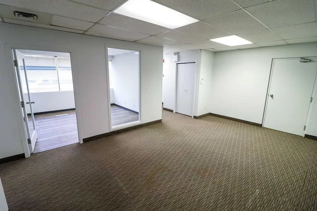 4321 23b Street NE Calgary AB T2E 7V9