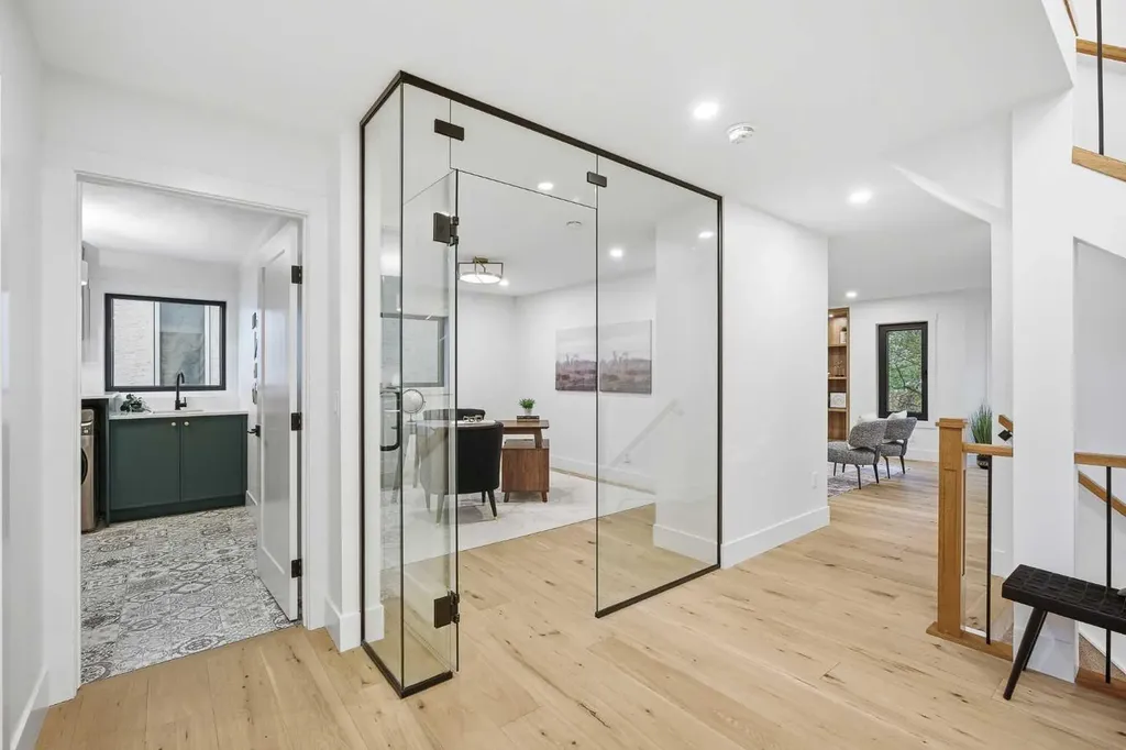 3 Varsity Ridge Terrace NW Calgary AB T3A 4Y2