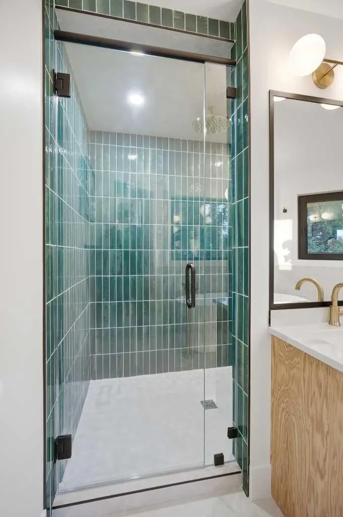 3 Varsity Ridge Terrace NW Calgary AB T3A 4Y2