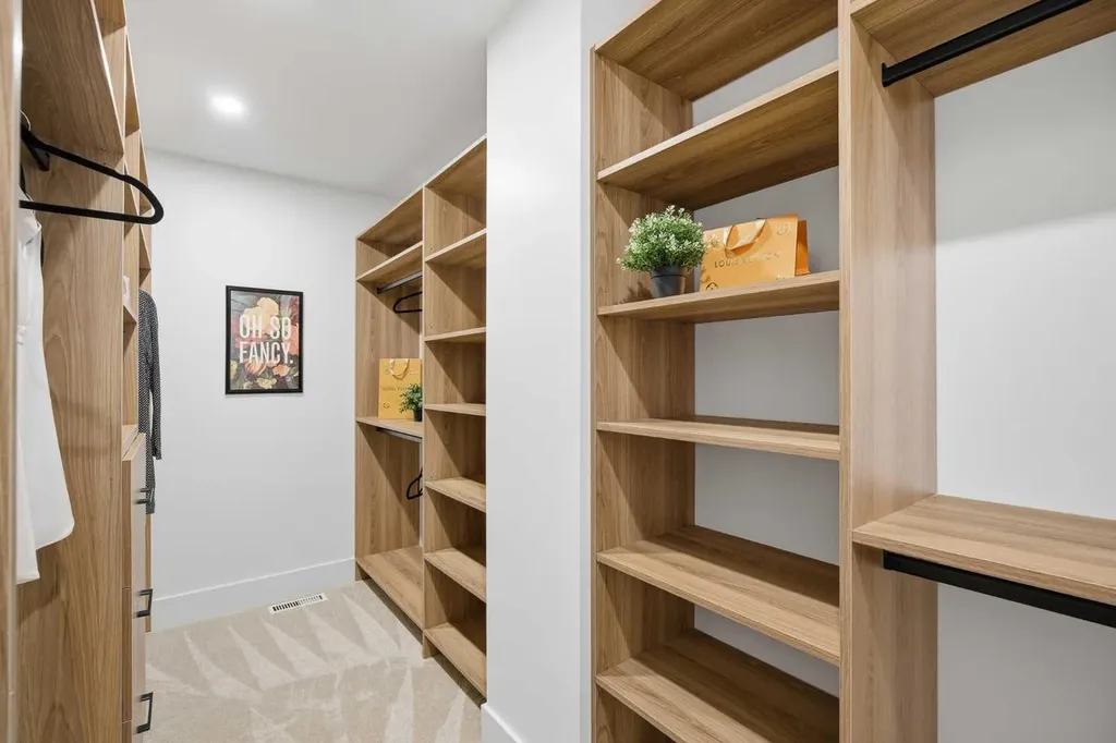 3 Varsity Ridge Terrace NW Calgary AB T3A 4Y2