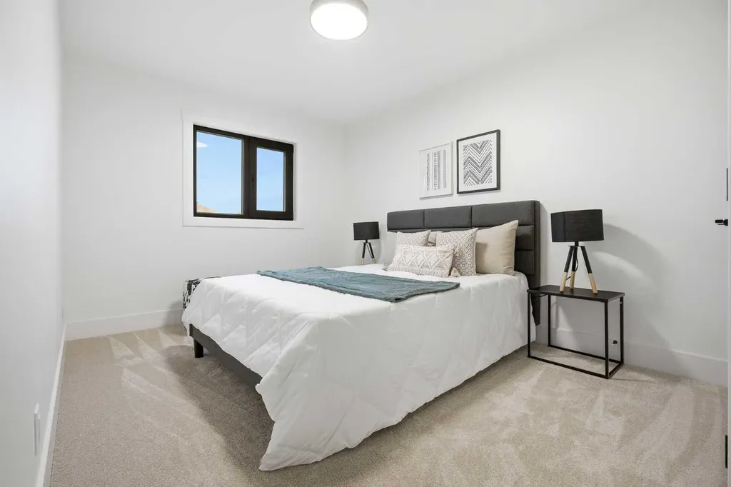 3 Varsity Ridge Terrace NW Calgary AB T3A 4Y2