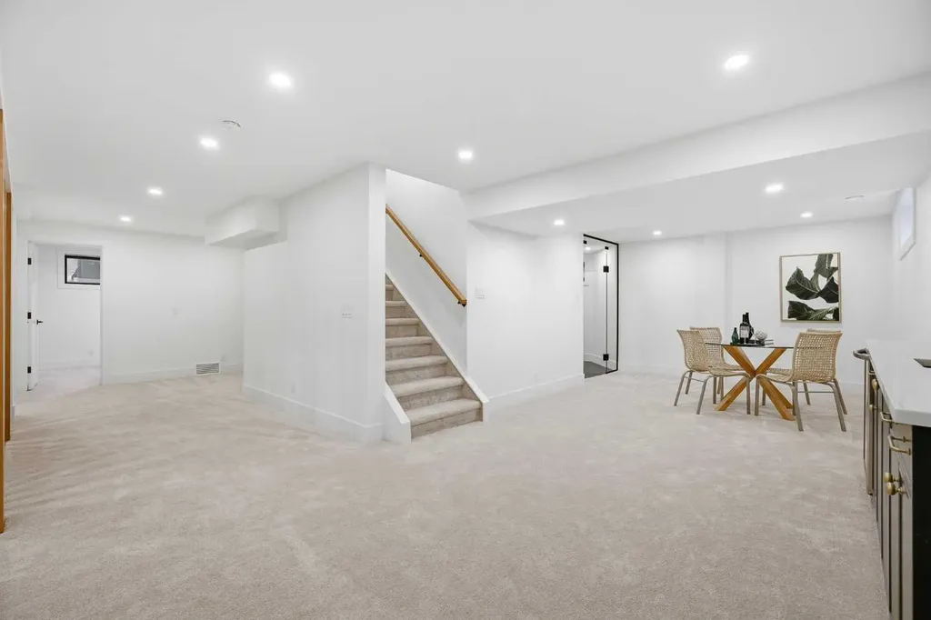 3 Varsity Ridge Terrace NW Calgary AB T3A 4Y2