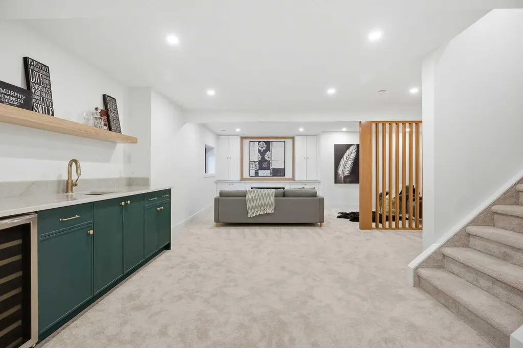 3 Varsity Ridge Terrace NW Calgary AB T3A 4Y2
