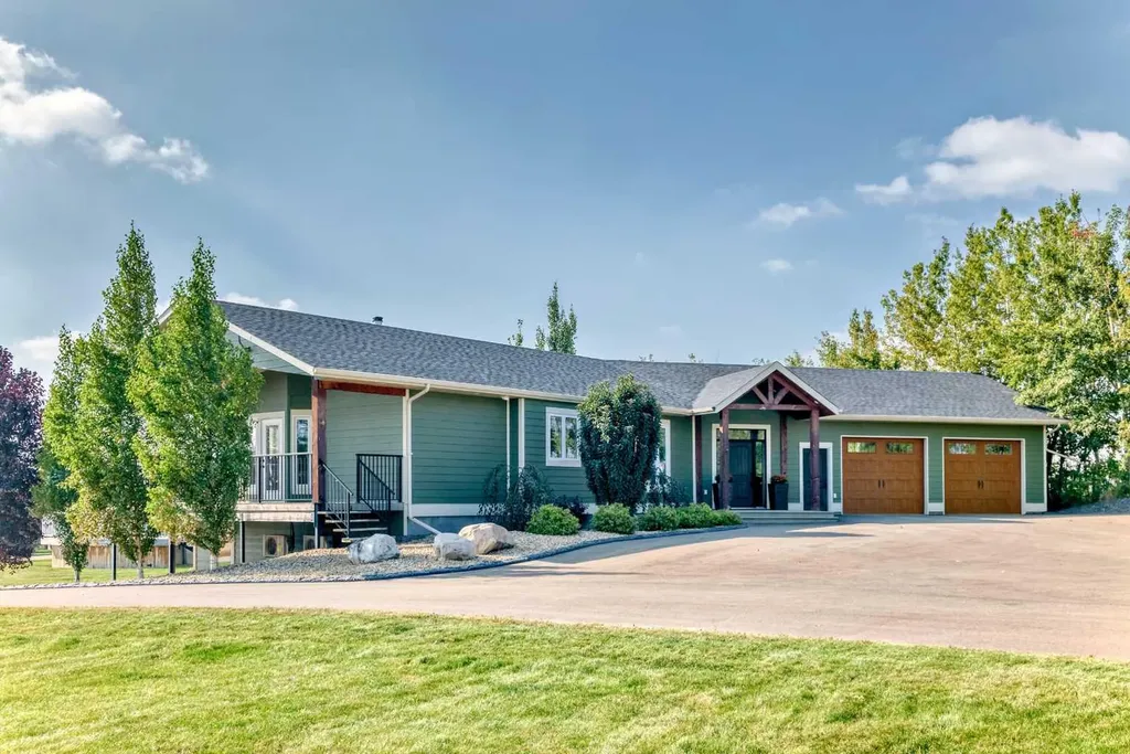 254041 Township Road 435 Rural Ponoka County AB T4J 1R2