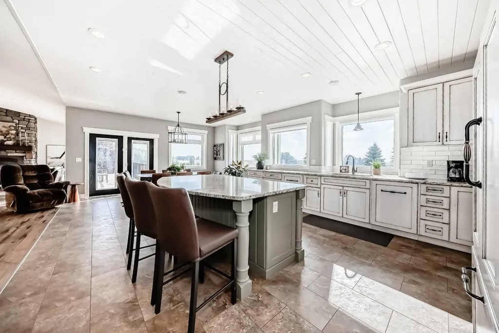 254041 Township Road 435 Rural Ponoka County AB T4J 1R2