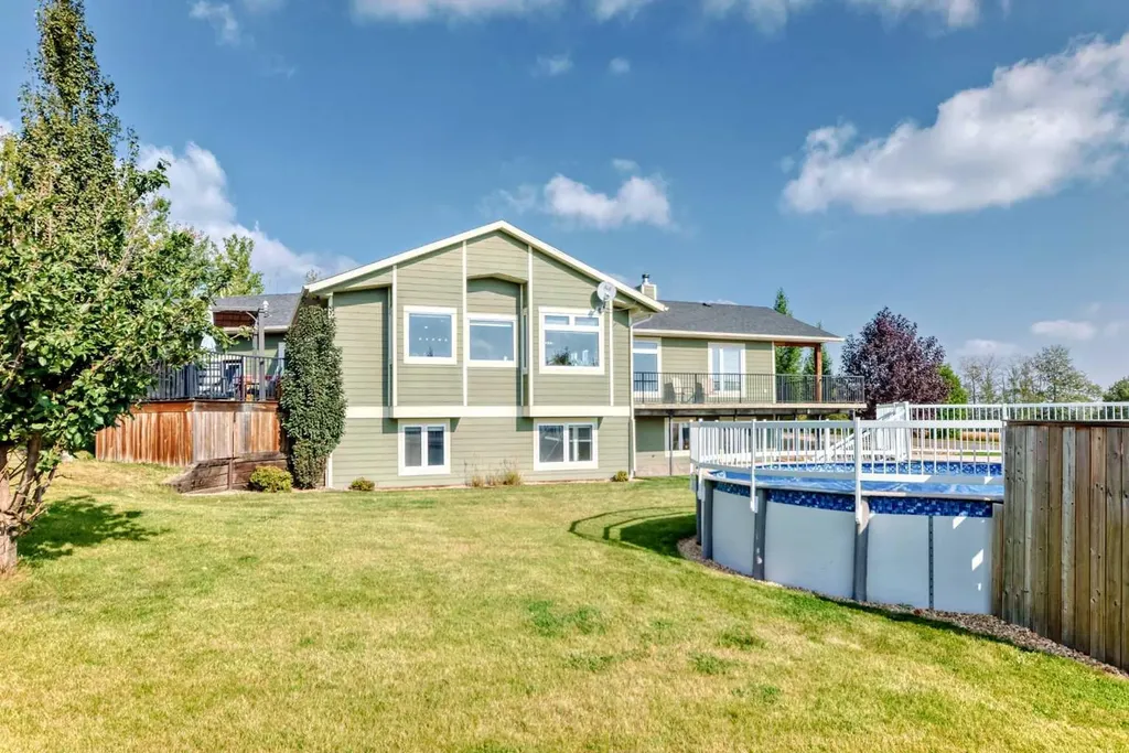 254041 Township Road 435 Rural Ponoka County AB T4J 1R2